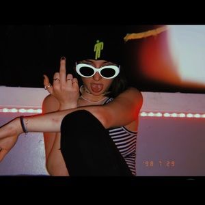 Meet your Posher, Lilly